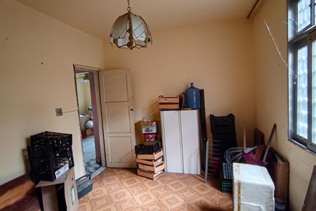 Casa à venda com 400m², 2 quartos e 3 vagasquarto 2