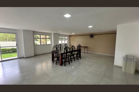 Apartamento à venda com 80m², 2 quartos e 2 vagas Apartamento à venda com 80m², 2 quartos e 2 vagasÁrea comum - Salão de festas