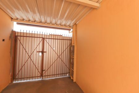 Casa à venda com 200m², 3 quartos e 3 vagas Casa à venda com 200m², 3 quartos e 3 vagasGaragem