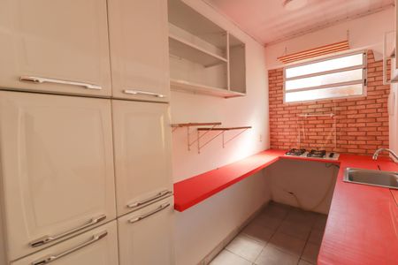 Casa à venda com 200m², 3 quartos e 3 vagas Casa à venda com 200m², 3 quartos e 3 vagasCasa 2 - Cozinha