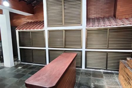 Casa de condomínio para alugar com 722m², 5 quartos e 5 vagas Casa de condomínio para alugar com 722m², 5 quartos e 5 vagasÁrea Gourmet