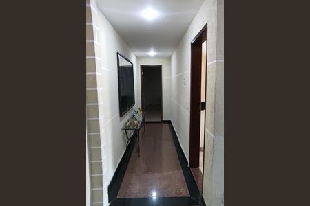 Casa de condomínio para alugar com 722m², 5 quartos e 5 vagas Casa de condomínio para alugar com 722m², 5 quartos e 5 vagasCorredor