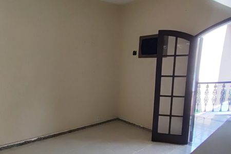 Casa de condomínio para alugar com 722m², 5 quartos e 5 vagas Casa de condomínio para alugar com 722m², 5 quartos e 5 vagasCloset da Suíte 3