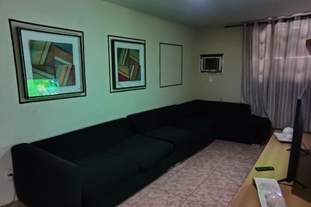 Casa de condomínio para alugar com 722m², 5 quartos e 5 vagas Casa de condomínio para alugar com 722m², 5 quartos e 5 vagasQuarto