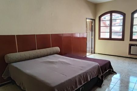 Casa de condomínio para alugar com 722m², 5 quartos e 5 vagas Casa de condomínio para alugar com 722m², 5 quartos e 5 vagasSuíte 3