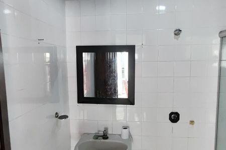 Casa de condomínio para alugar com 722m², 5 quartos e 5 vagas Casa de condomínio para alugar com 722m², 5 quartos e 5 vagasBanheiro da Área Gourmet