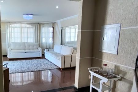 Casa de condomínio para alugar com 722m², 5 quartos e 5 vagas Casa de condomínio para alugar com 722m², 5 quartos e 5 vagasSala