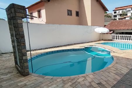 Casa de condomínio para alugar com 722m², 5 quartos e 5 vagas Casa de condomínio para alugar com 722m², 5 quartos e 5 vagasÁrea comum - Piscina