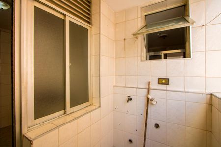 Apartamento para alugar com 69m², 3 quartos e 1 vagaÁrea de serviço