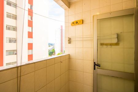 Apartamento para alugar com 69m², 3 quartos e 1 vagaÁrea de serviço