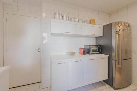 Apartamento à venda com 120m², 3 quartos e 2 vagasCozinha