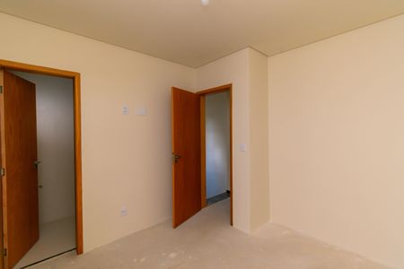 Casa de condomínio à venda com 76m², 2 quartos e 2 vagasSuíte 1