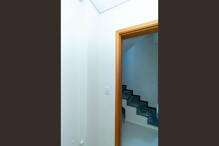 Casa de condomínio à venda com 76m², 2 quartos e 2 vagasLavabo