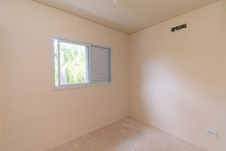 Casa de condomínio à venda com 76m², 2 quartos e 2 vagasSuíte 2