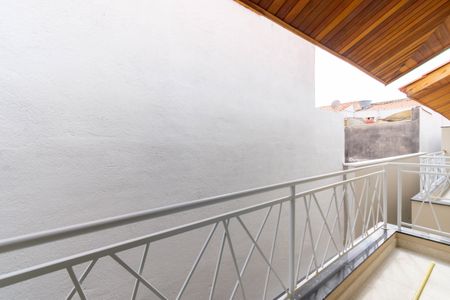 Casa de condomínio à venda com 76m², 2 quartos e 2 vagasVaranda da Suíte 1