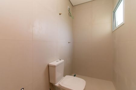 Casa de condomínio à venda com 76m², 2 quartos e 2 vagasBanheiro da Suíte 2