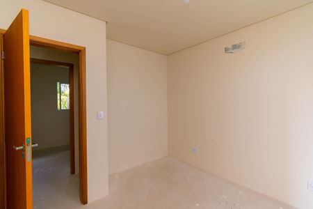 Casa de condomínio à venda com 76m², 2 quartos e 2 vagasSuíte 1