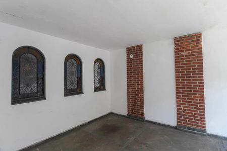 Casa à venda com 110m², 2 quartos e 1 vagaGaragem