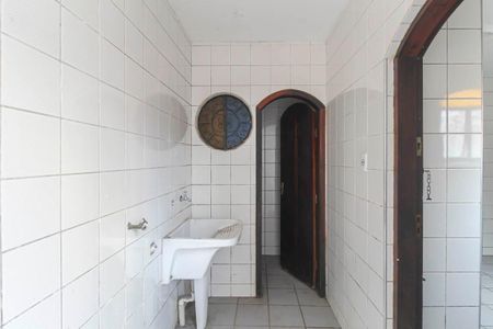 Casa à venda com 110m², 2 quartos e 1 vagaÁrea de Serviço