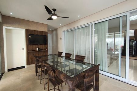 Casa de condomínio à venda com 381m², 4 quartos e 4 vagasÁrea gourmet