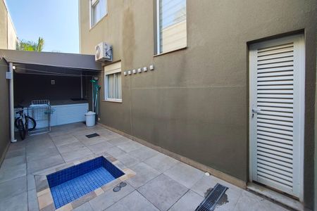 Casa de condomínio à venda com 381m², 4 quartos e 4 vagasQuintal - Área Pet