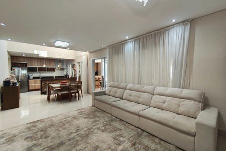 Casa de condomínio à venda com 381m², 4 quartos e 4 vagasSala de Estar