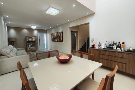Casa de condomínio à venda com 381m², 4 quartos e 4 vagasSala de Jantar