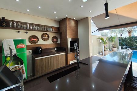 Casa de condomínio à venda com 381m², 4 quartos e 4 vagasÁrea gourmet