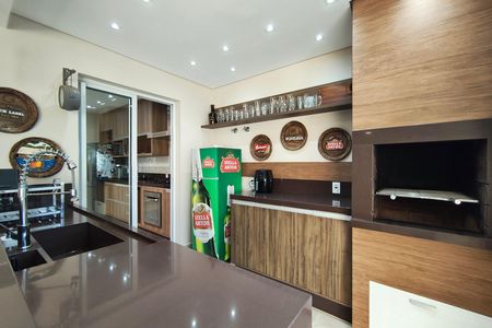 Casa de condomínio à venda com 381m², 4 quartos e 4 vagasÁrea gourmet