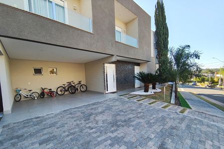 Casa de condomínio à venda com 381m², 4 quartos e 4 vagasGaragem