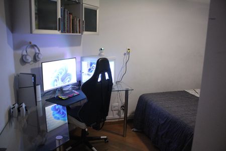 Apartamento à venda com 240m², 4 quartos e 2 vagasQuarto 1