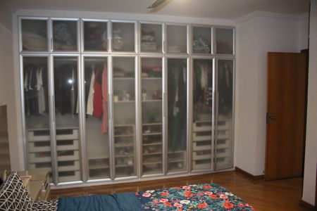 Apartamento à venda com 240m², 4 quartos e 2 vagasSuíte