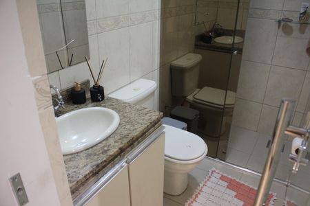 Apartamento à venda com 240m², 4 quartos e 2 vagasBanheiro