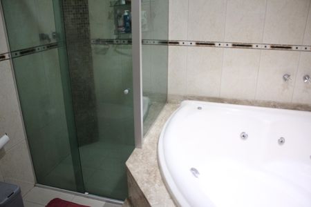 Apartamento à venda com 240m², 4 quartos e 2 vagasBanheiro da Suíte