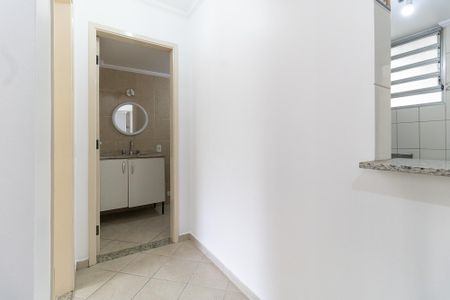 Apartamento para alugar com 71m², 2 quartos e sem vaga Apartamento para alugar com 71m², 2 quartos e sem vagaCorredor