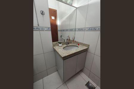 Casa à venda com 190m², 3 quartos e 2 vagasLavabo