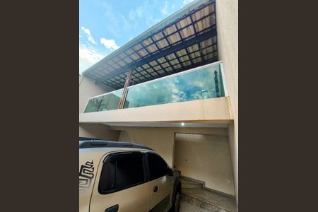 Casa à venda com 190m², 3 quartos e 2 vagasGaragem