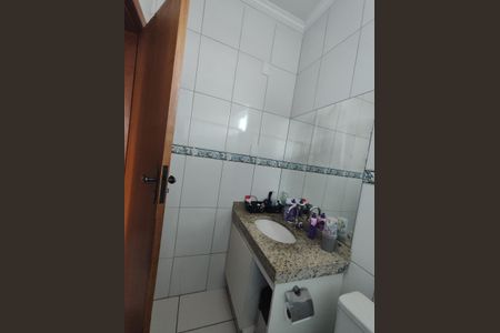 Casa à venda com 190m², 3 quartos e 2 vagasBanheiro 3