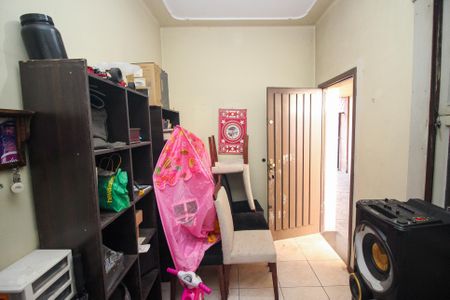 Casa à venda com 280m², 4 quartos e 6 vagasEscritório