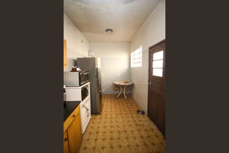 Casa à venda com 280m², 4 quartos e 6 vagasCozinha