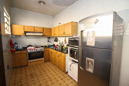 Casa à venda com 280m², 4 quartos e 6 vagasCozinha