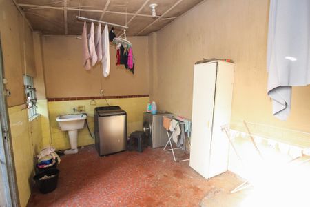 Casa à venda com 280m², 4 quartos e 6 vagasÁrea de Serviço