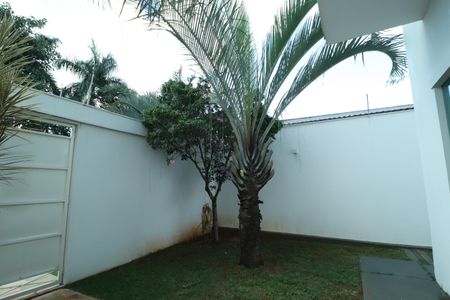 Casa para alugar com 237m², 5 quartos e 3 vagasJardim