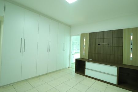 Casa para alugar com 237m², 5 quartos e 3 vagasQuarto 5 - Suíte