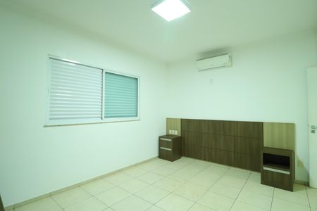 Casa para alugar com 237m², 5 quartos e 3 vagasQuarto 5 - Suíte