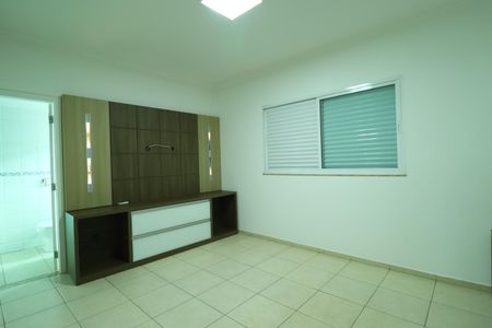 Casa para alugar com 237m², 5 quartos e 3 vagasQuarto 5 - Suíte