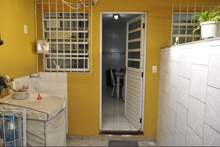 Casa de condomínio à venda com 100m², 3 quartos e 1 vagaÁrea de Serviço