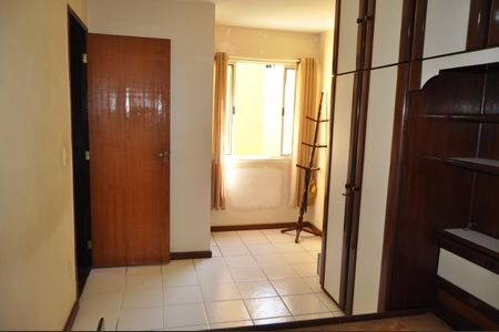 Casa de condomínio à venda com 100m², 3 quartos e 1 vagaSuíte