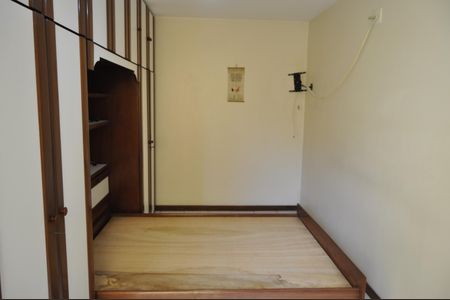 Casa de condomínio à venda com 100m², 3 quartos e 1 vagaSuíte