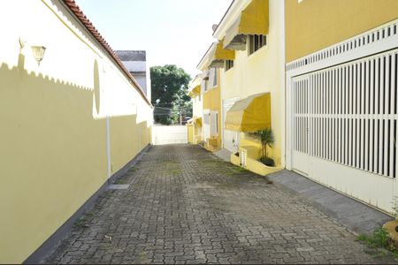 Casa de condomínio à venda com 100m², 3 quartos e 1 vagaFachada